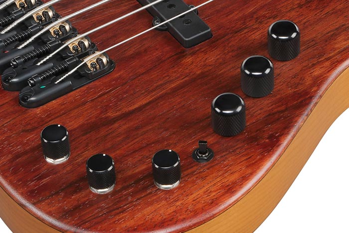 Ibanez Sonitech Preamp 3-band EQ w/EQ bypass switch (push/pull)