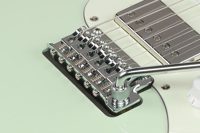 Gotoh&reg; T1502 tremolo
