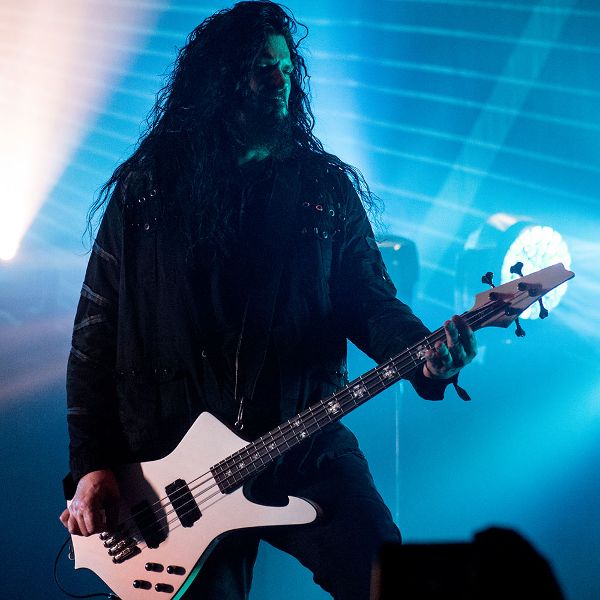 Electric Basses Artists Ibanez Guitars アイバニーズ