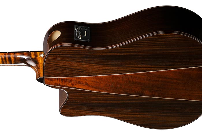 Back of the AAD381CE-NT's body