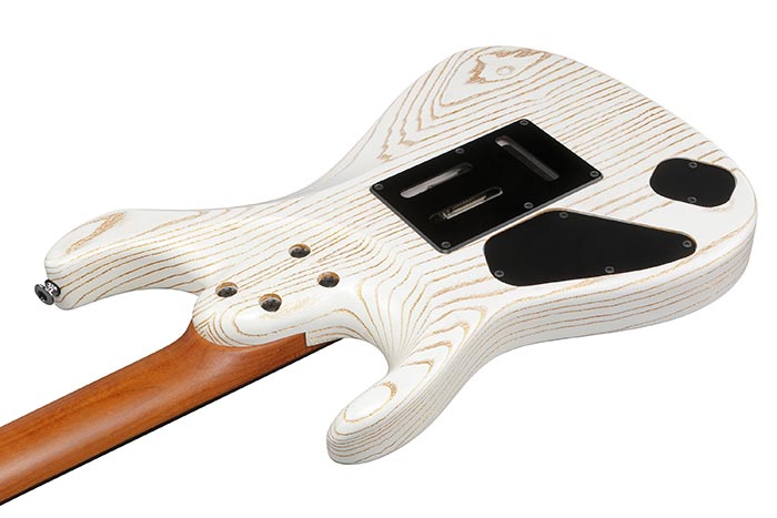 AZ2402AR-CGWのボディ裏側の画像