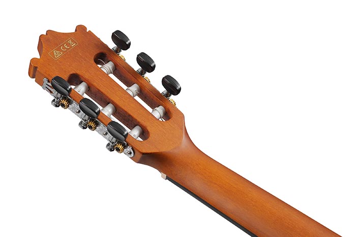 GA30TCE-TRDのヘッドストック裏側の画像