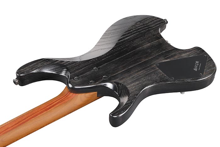 Q54WR-CNLのボディ裏側の画像