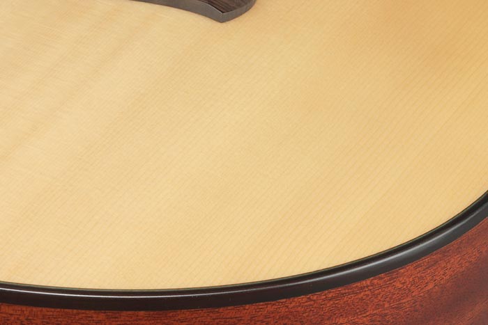 Solid Sitka Spruce top