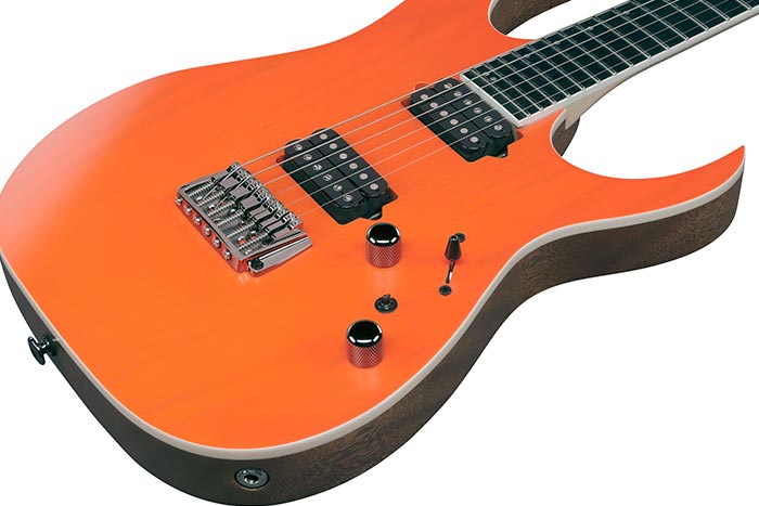 Ash top / African Mahogany body