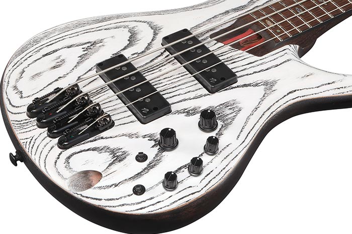 Sandblasted Ash top / African Mahogany body