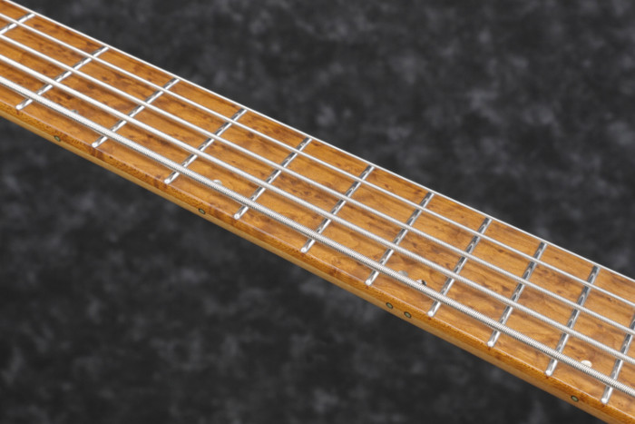 Roasted Birdseye Maple fretboard & Medium Stainless Steel  (EHB1005,EHB1005MS)