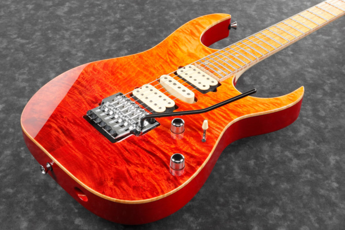 JCRG2001：Exotic Maple top/Alder back body