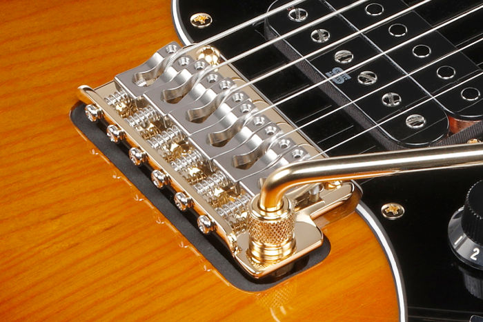 Gotoh&reg; T1802 tremolo bridge