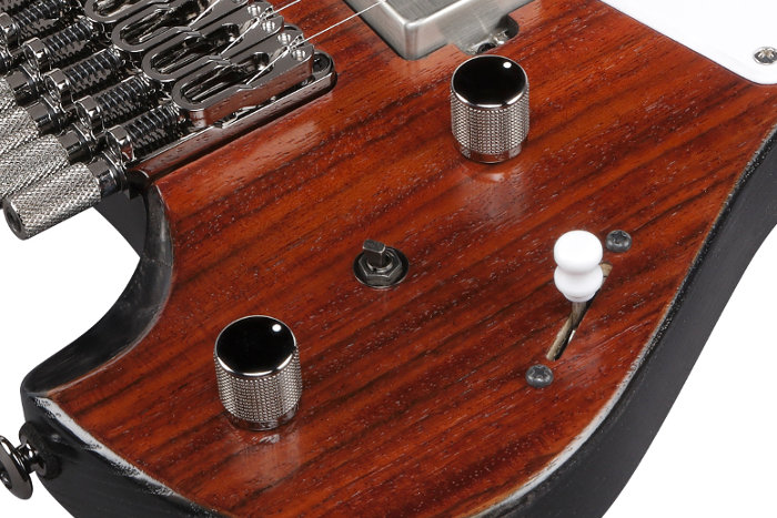 dyna-MIX9 switching system with Alter Switch