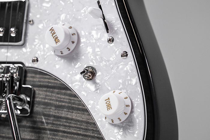 dyna-MIX9 switching system with Alter Switch