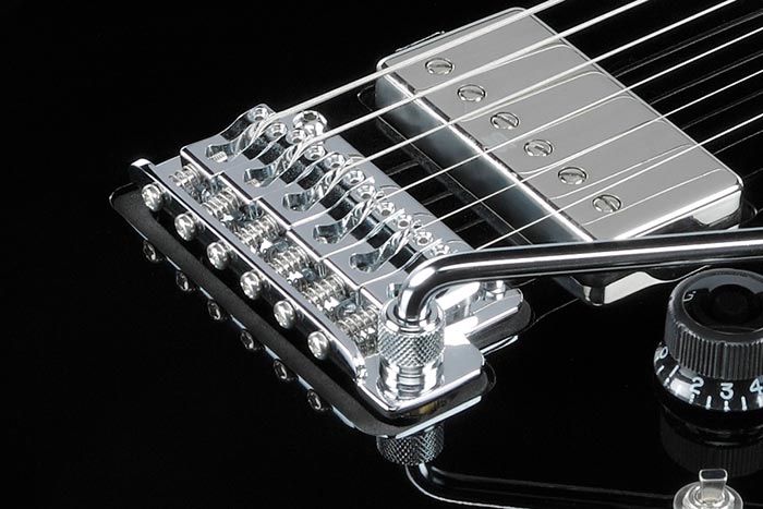 Gotoh&reg; T1502 tremolo bridge