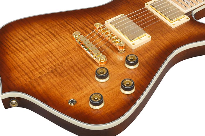 Flamed Maple top / Okoume body