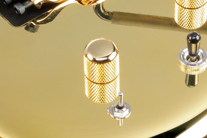 Sustainiac switch on tone control (push/pull)