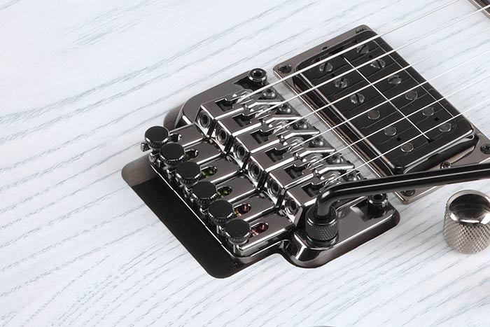 Edge-Zero II tremolo