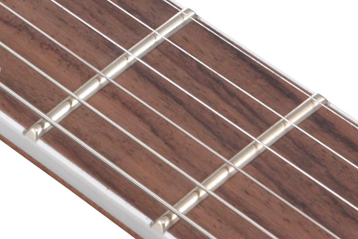 Jumbo frets