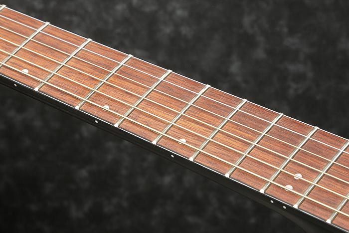 Large frets